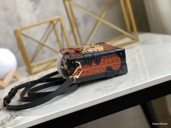 LOUIS VUITTON MALLE PETITE 0629